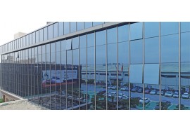 Hihaus Factory 'New Face' - Surface en verre teinté bleu
