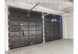 Nouvelle porte de garage en verre en aluminium moderne