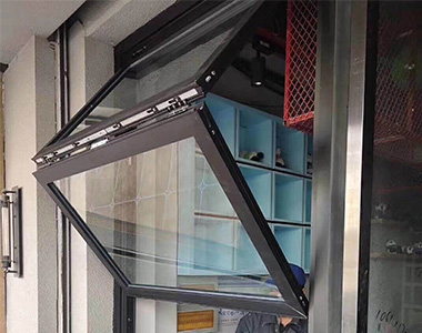 Suivez Hihaus pour bénéficier des avantages des fenêtres pliantes en aluminium