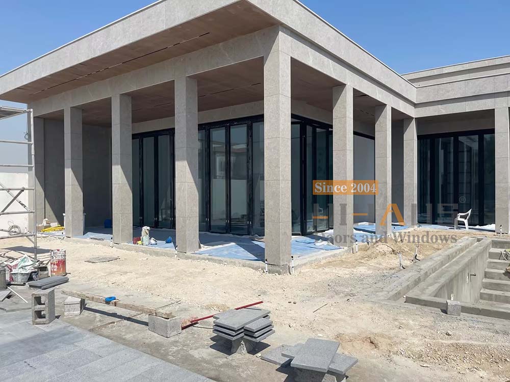 Aluminum Heavy Duty Folding Door